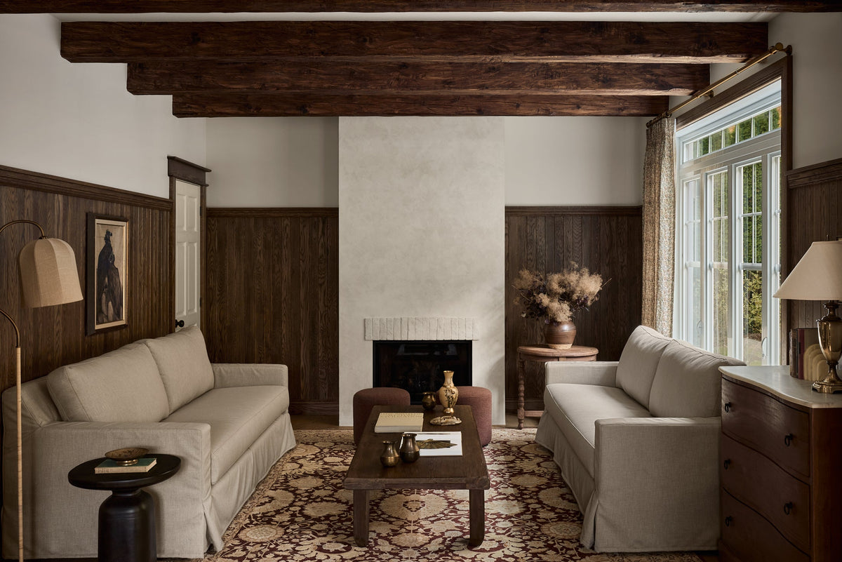 Des Faucons Residence