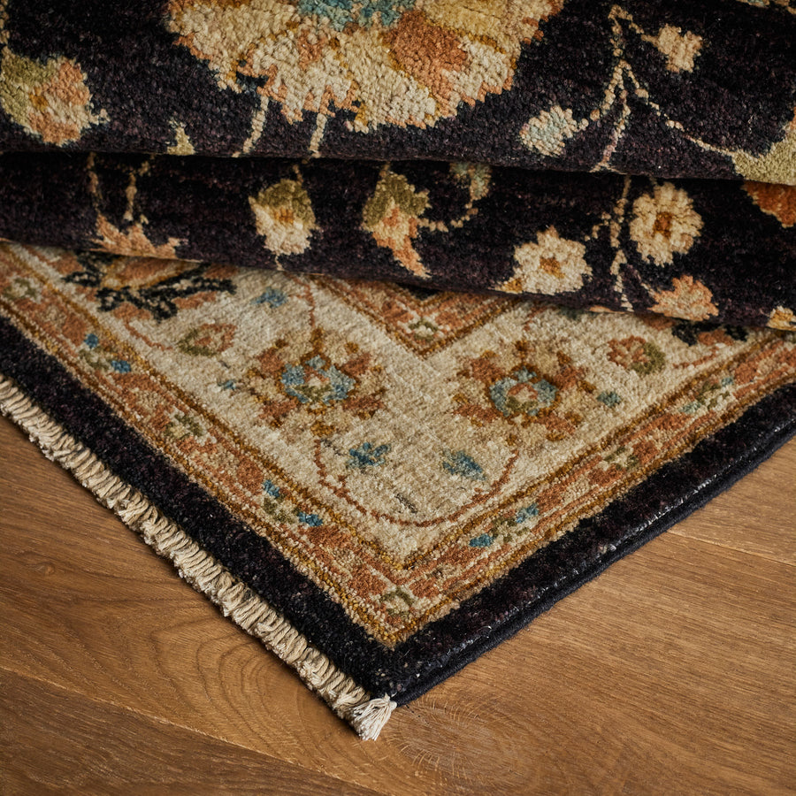 Adrianna Rug (4'0" x 6'0")