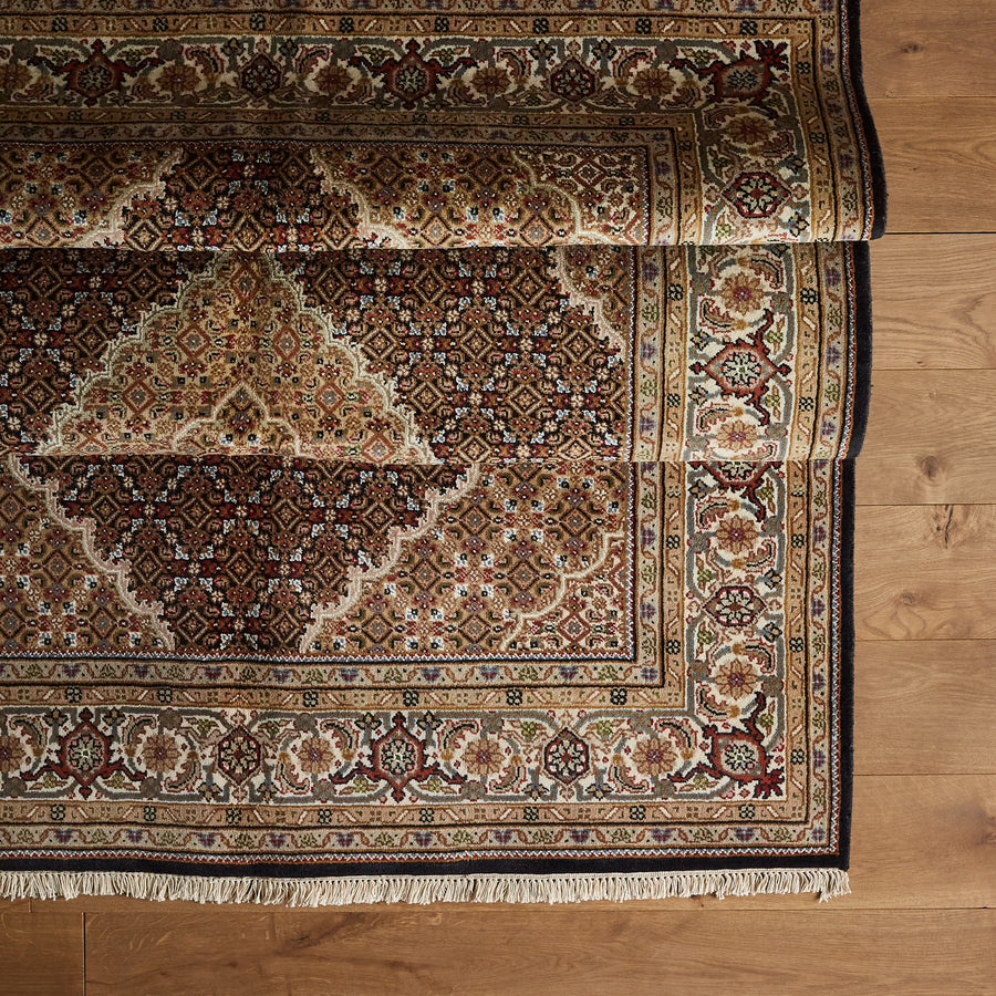 Moraska Rug (5'8" x 8'0")