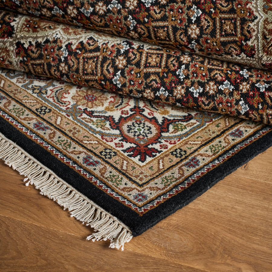 Moraska Rug (5'8" x 8'0")