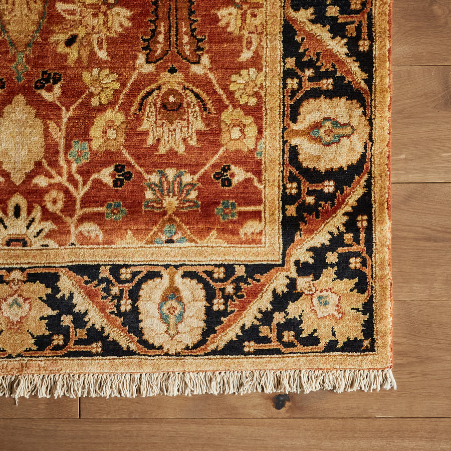 Axel Rug (4'2" x 6'0")