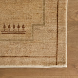 Élie Rug (4'1" x 6'1")