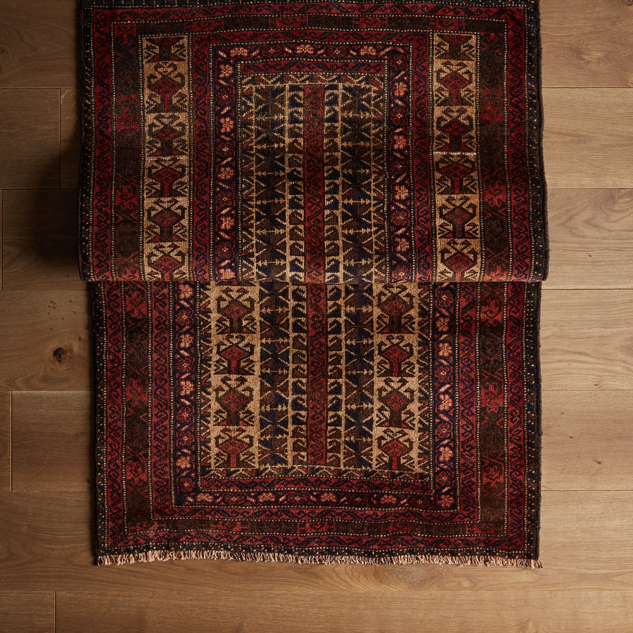 Lewis Rug (2'10" x 4'11")