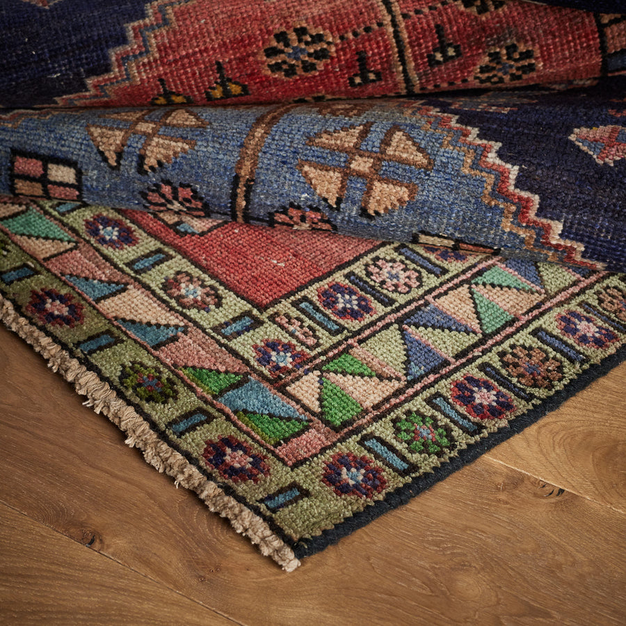 Kusi Rug (3'6" x 12'10")