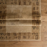 Valencia Rug (5'0" x 7'8")