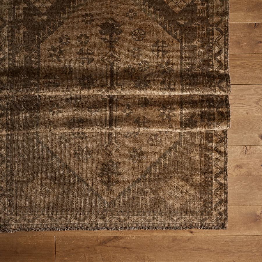 Khala Rug (4'10" x 7'5")