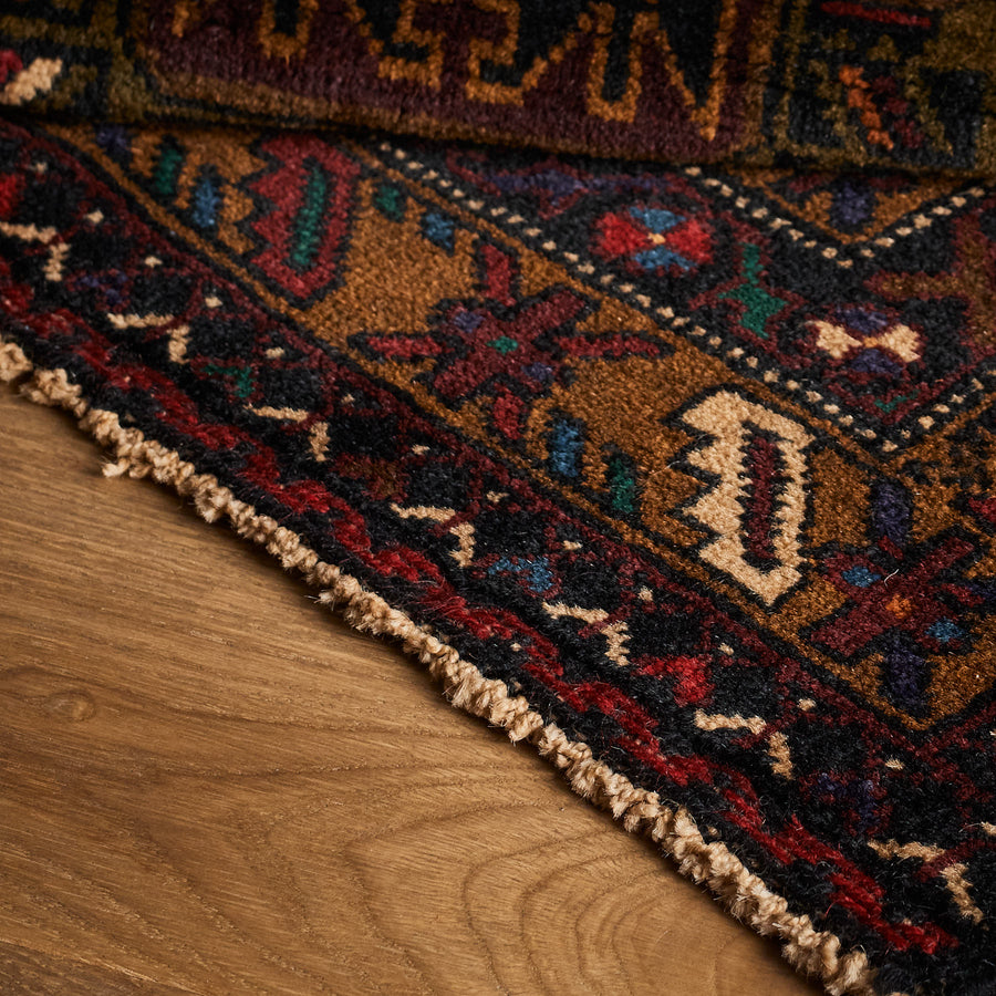 Tosis Rug (3'9" x 6'11")