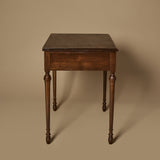 Table d’écriture de style Louis XVI de la fin du XIXe siècle
