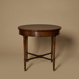 Table ronde française de style Louis XVI en loupe de bois vers 1900