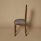Fauteuil victorien du XIXe siècle en bois sculpté
