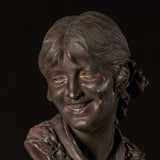Buste Art nouveau français d’une demoiselle souriante