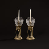Paire de bougeoirs en laiton avec coupes en verre taillé vers 1900