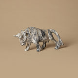 Sculpture de taureau en marbre vintage