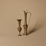 Aiguière et vase vintage en laiton gravé