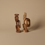 Sculptures en bois sculptées à la main de style tribal du milieu du XXe siècle