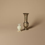 Vase en laiton gravé avec petit vase onyx