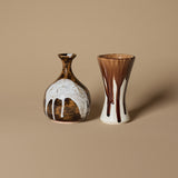 Duo de vases sculpturaux en céramique à glaçure coulée