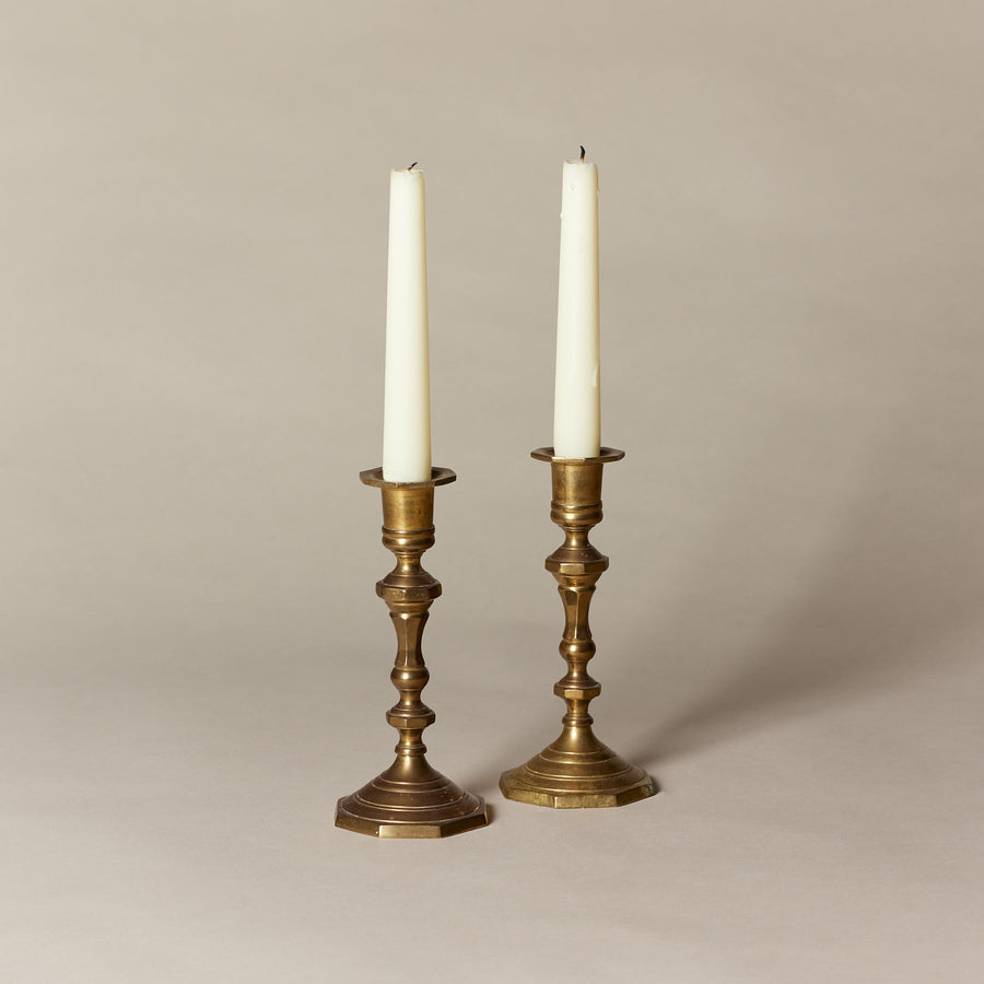 Duo of candelholders