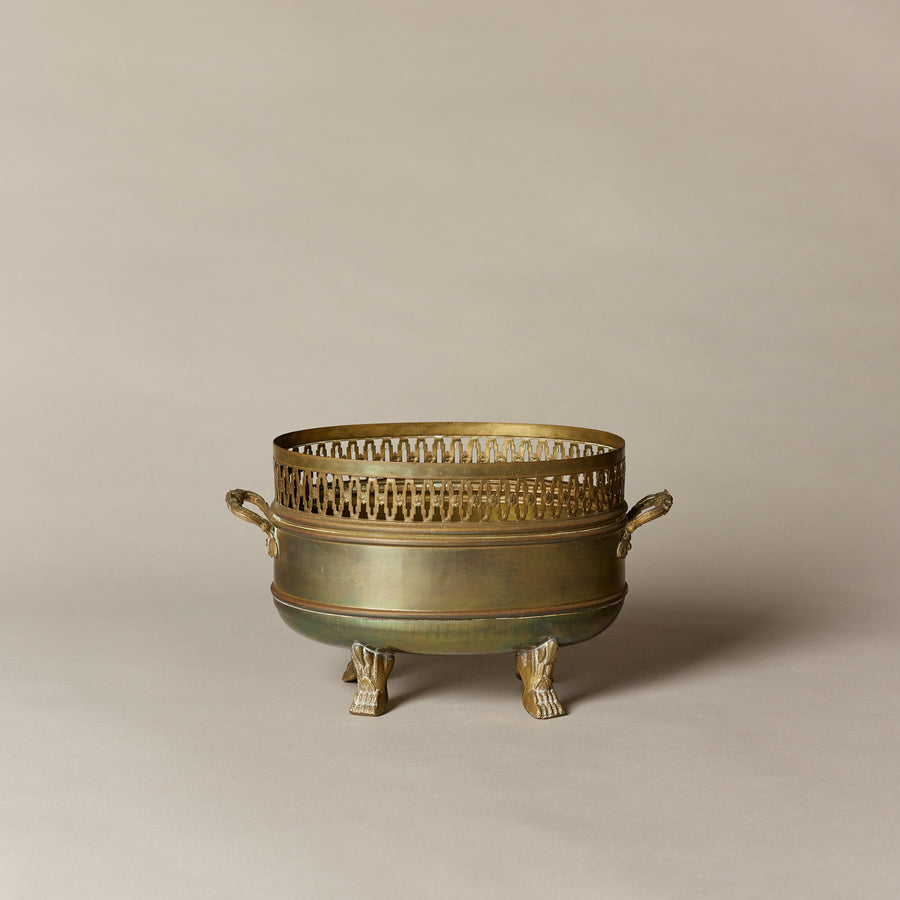 Spanish planter with lion feet
