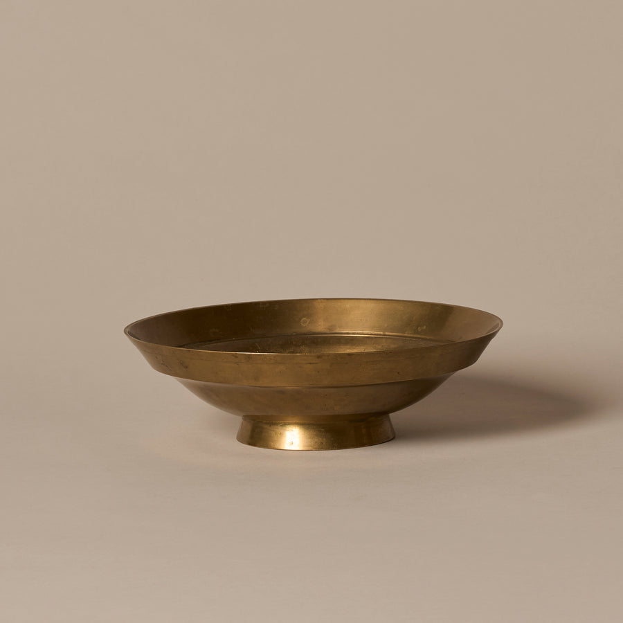 Engraved Pedestal Bowl with Bird Motif