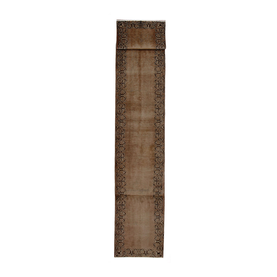 Tapis Mateo (2'7" x 15'8")