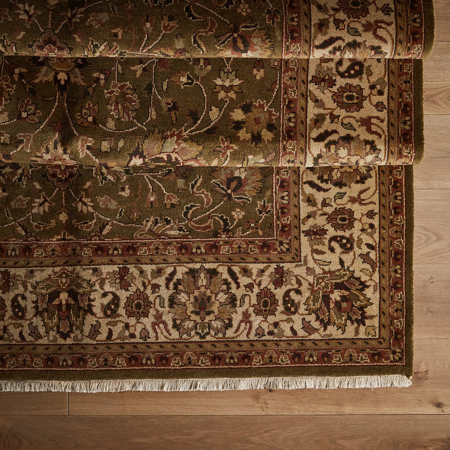 Tapis Charlotte (5'9" x 8'11")