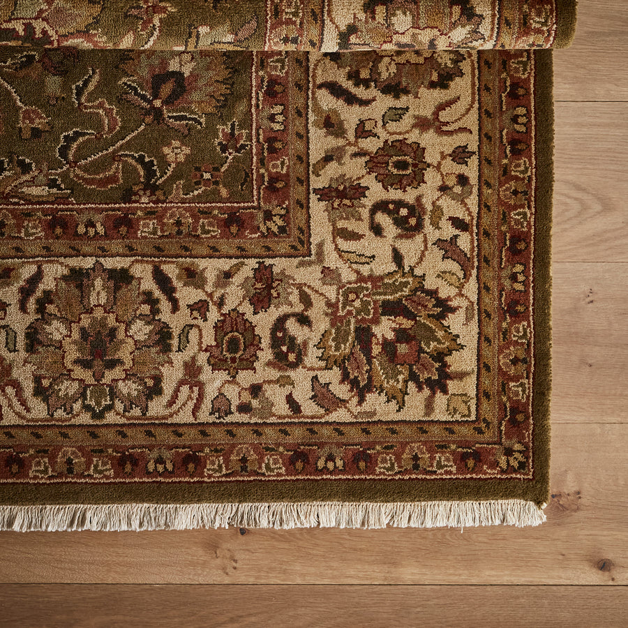 Tapis Charlotte (5'9" x 8'11")