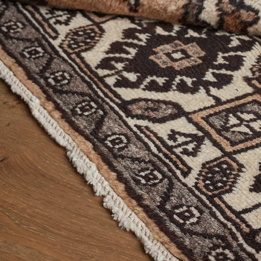 Tapis Mina (4'0" x 6'9")
