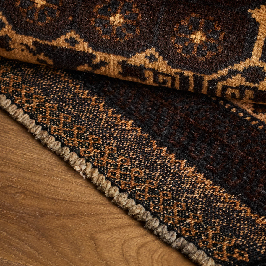 Tapis Harvey (2'7" x 10'4")