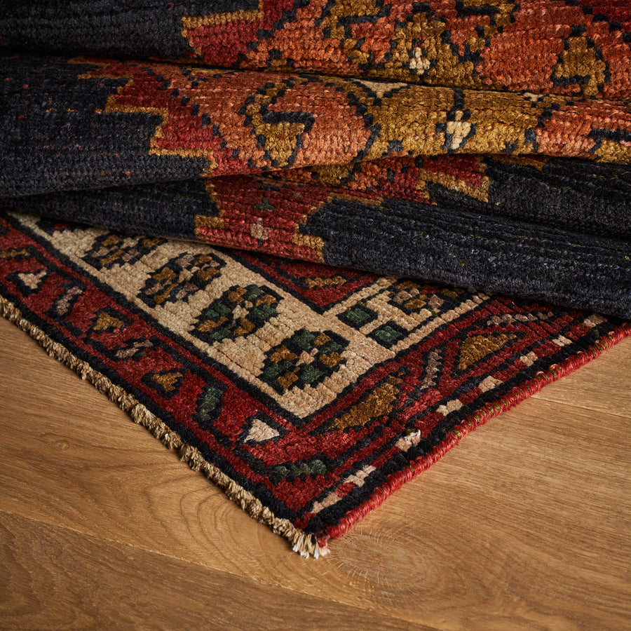 Tapis Naveed (3'5" x 11'10")