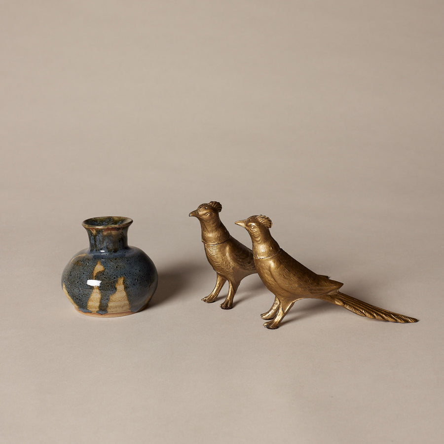 Salières et poivrière faisants & petit vase signé