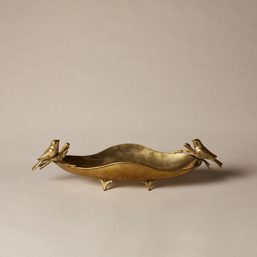 Plat sur pied avec oiseaux