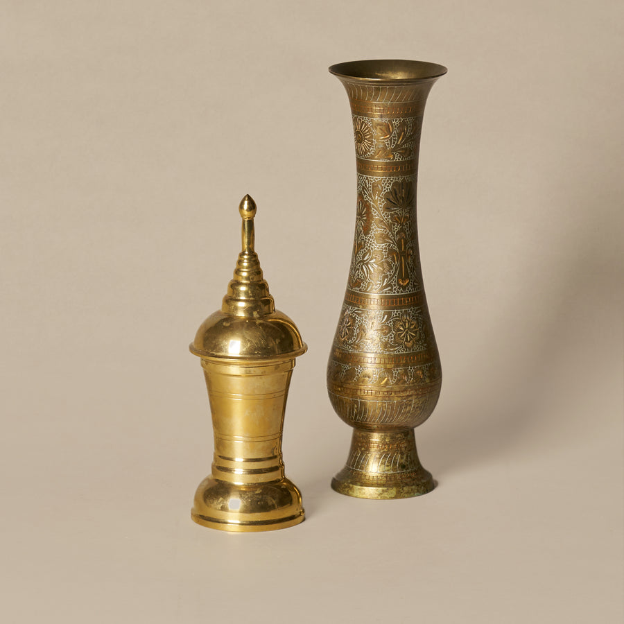 Urne traditionnelle thaïlandaise & vase gravé oriental