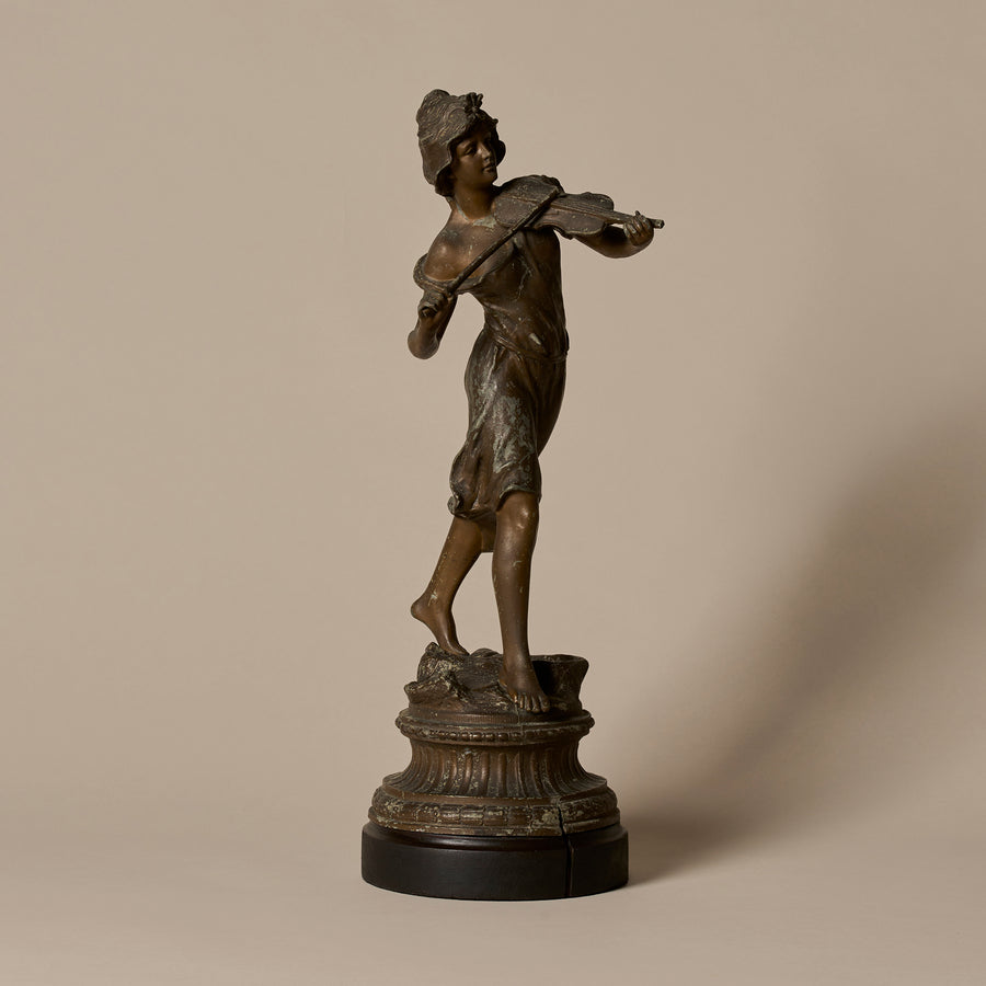 Statue de violoniste patinée