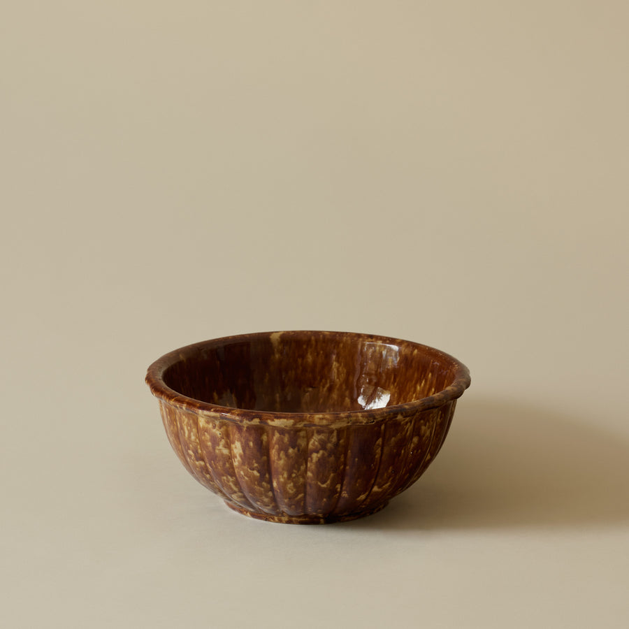 Bol signé Poterie Brantford