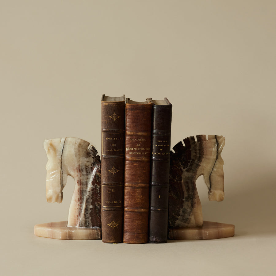 Serre-livres chevaux & livres anciens